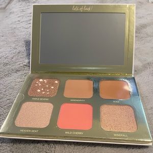True + Luscious “Lucky glow” bronze and highlight palette vol II